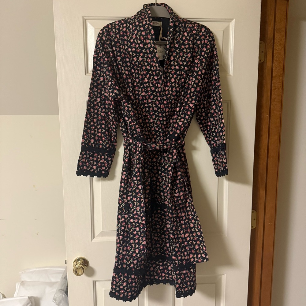 Eddy Robe Jacket Black Rose Floral Small - Picture 4 of 6